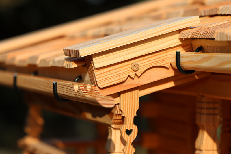 VOGELHAUSVILLA Leni - Auch die Dachrinnen, dem Original nachgebildet