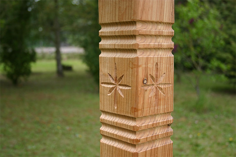 Groß Herrenhof - Das Muster des Ständers im Detail