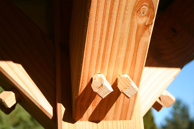 Hotel zur Post - Alle Verschraubungen wurden mit Holzziernägeln versteckt